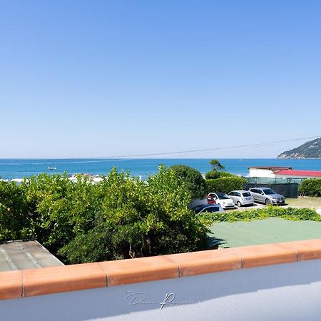 Casa Vacanze Vistamare Marinella di Sarzana Ngoại thất bức ảnh